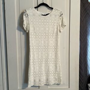White Lulus Dress — Size Small